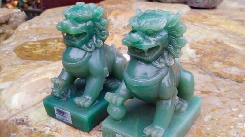 Linh vật sư tử tượng trưng cho sự uy quyền, vững chãi, giúp cân bằng âm dương, ngự trị tài vật