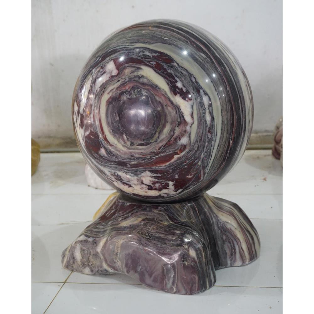 Quả Cầu Đá Lớn